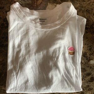 ARITZIA SUNDAY BEST FIT CANDY TSHIRT